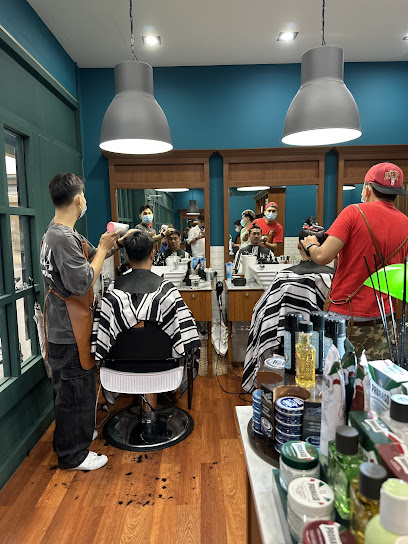 The Esquire Barber Club (One Bangkok)